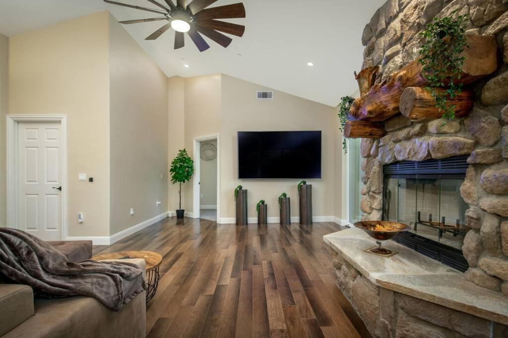 New Luxury Lake House In Pine Mountain Lake Close To Yosemite! Perfect For All Seasons! Great For Retreats, Getaways, Celebrations, And More! Гровленд Экстерьер фото